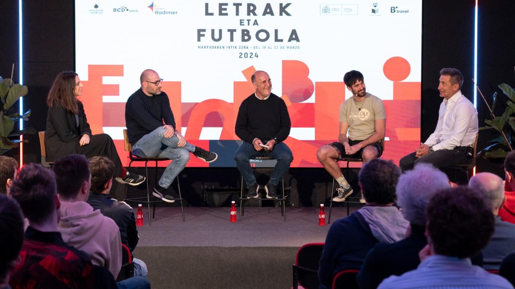 Ahots ezagunak narratiba berezia duen Klubarentzat