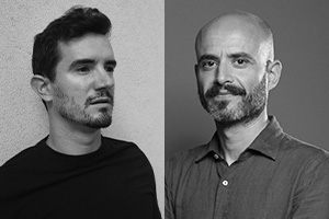 Brazalete Negro con Aitor Lagunas y Lander Otaola.